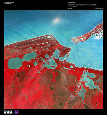 Array Campeche                         von Landsat-7