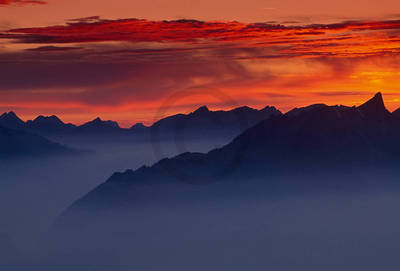 Array Sunset on Niederhorn I           von Thomas Marent