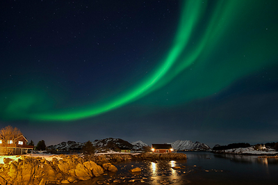 Array Ballstad Lofoten Nordlicht von Rolf Fischer