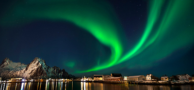 Array Nordlicht in Svolvaer Lofoten von Rolf Fischer