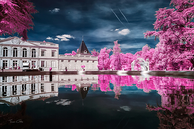 Array Gradignan's City Hall, France von Tonee Gee