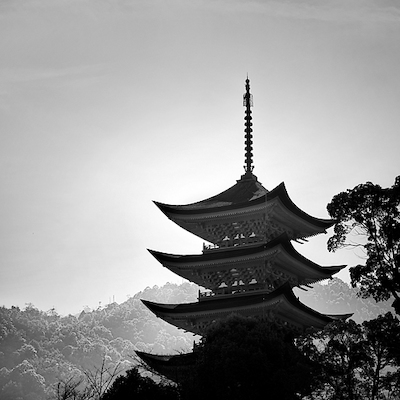Array Japanese Temple von Praxis Studio