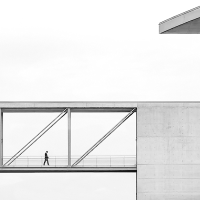 Array Across the Bridge von Klaus Lenzen