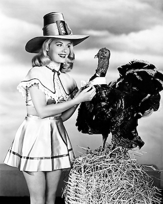 Array Doris Day with a Thanksgiving Turkey von Hollywood Photo Archive