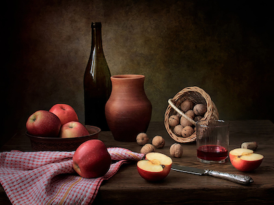 Array Still life with wine, nuts and apples von Tatyana Skorokhod