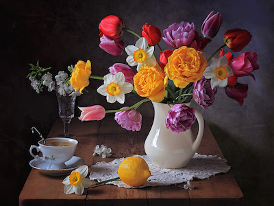 Array Still life with spring flowers von Tatyana Skorokhod