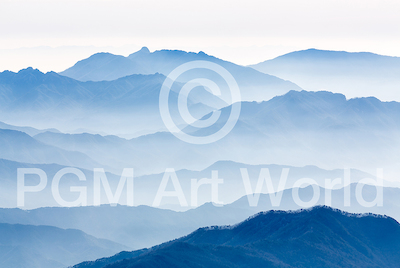 100cm x 67cm Misty Mountains von Gwangseop eom