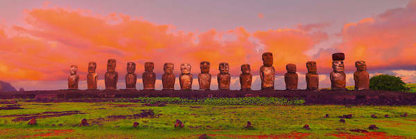 Array Easter Island Moais von John Xiong