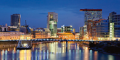 Array Medienhafen Düsseldorf von Rolf Fischer