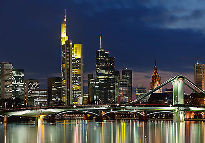 Array Frankfurt Main Skyline Abend von Rolf Fischer