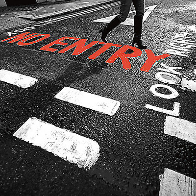 Array No Entry von Anne Valverde