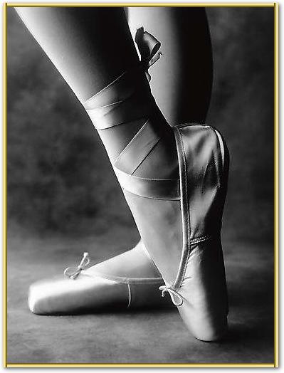 Feet of Ballet Dancer von Chris Corrie