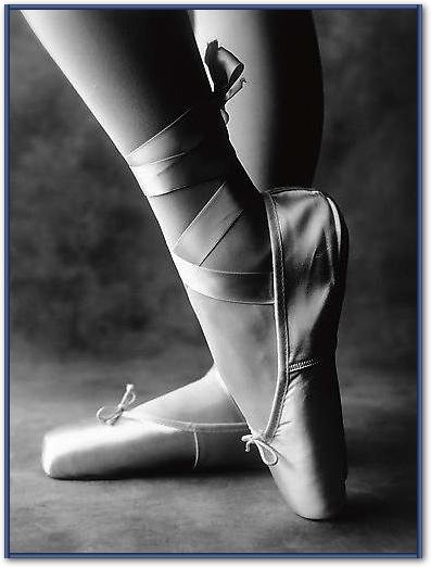 Feet of Ballet Dancer von Chris Corrie