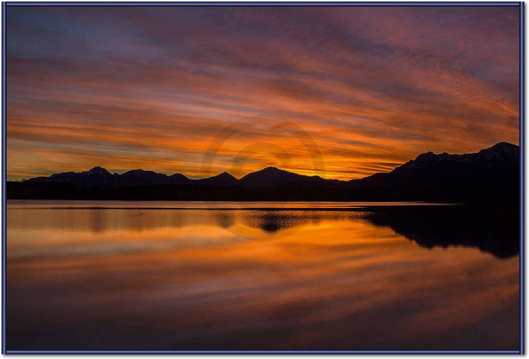 Berge und Licht V                von Gerhard Rossmeissl