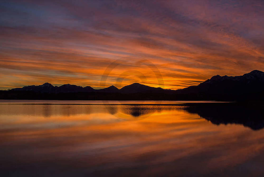 Berge und Licht V                von Gerhard Rossmeissl