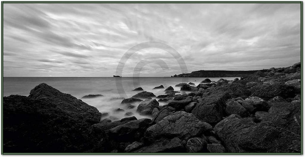 Felsen am Meer                   von Wolfgang Weber