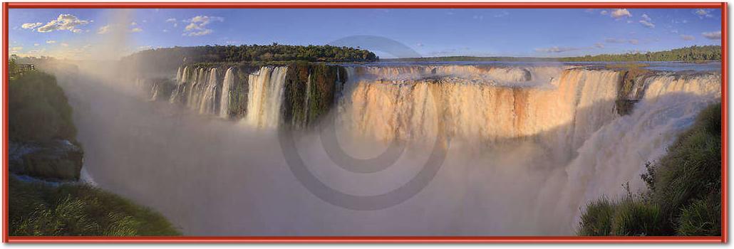 Iguazu Falls                     von John Xiong