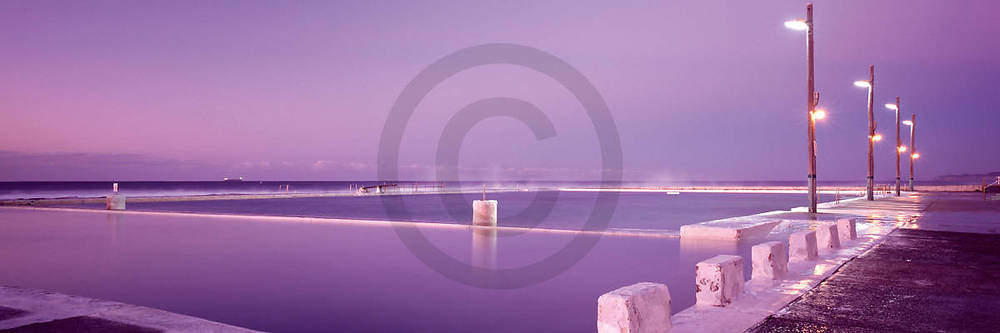 Newcastle Baths                  von Dee Kramer