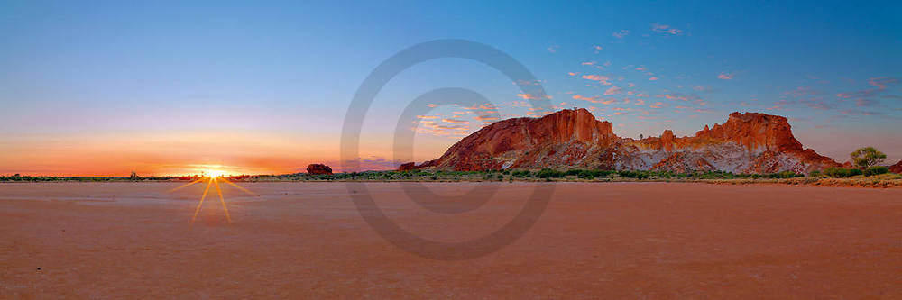 Rainbow Valley Sunrise           von John Xiong