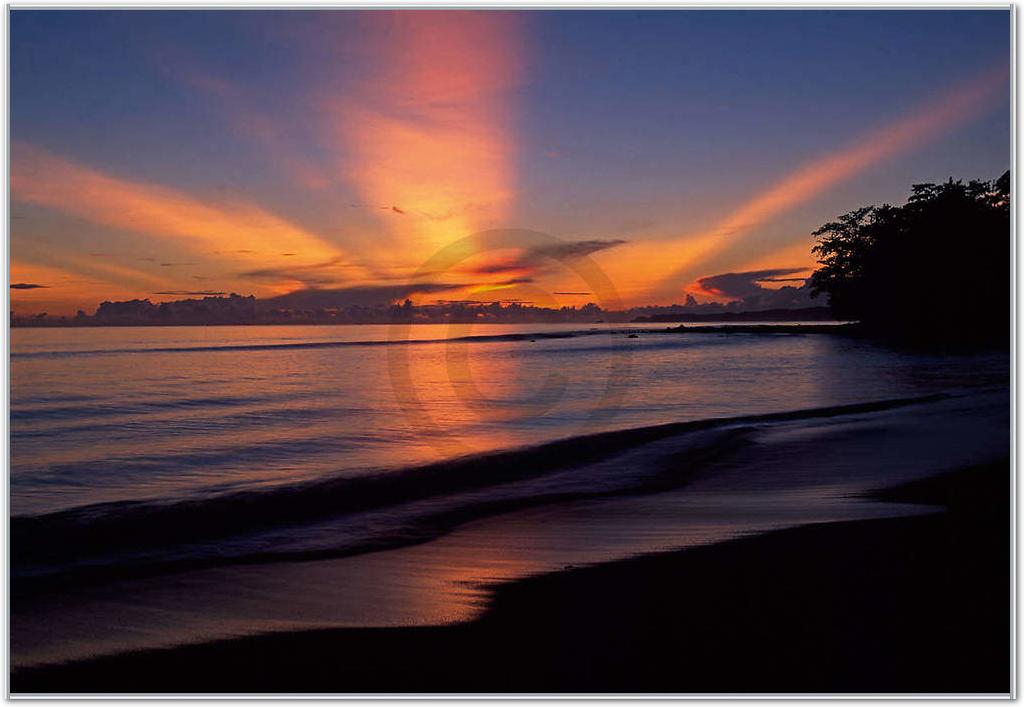 Sunrise at Beach                 von Thomas Marent