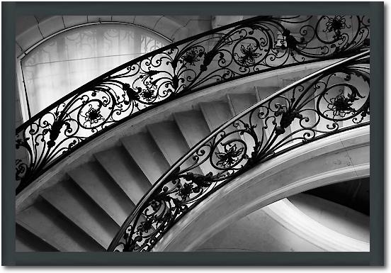 Parisian Staircase II von Jody Stuart