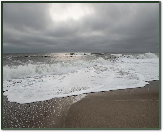 Lustrous Beach von Marlana Semenza