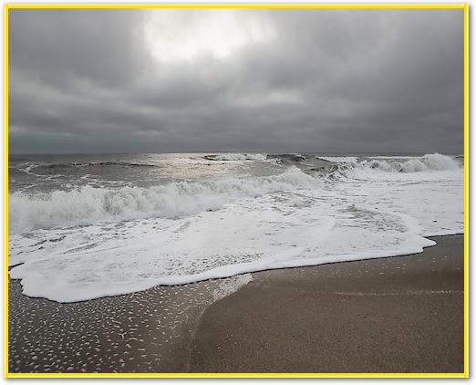 Lustrous Beach von Marlana Semenza