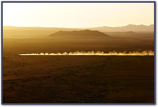 Dusty Road von Peter Hillert