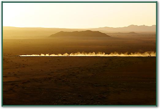 Dusty Road von Peter Hillert