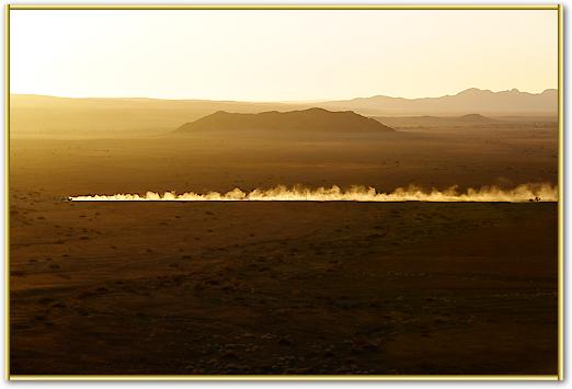 Dusty Road von Peter Hillert