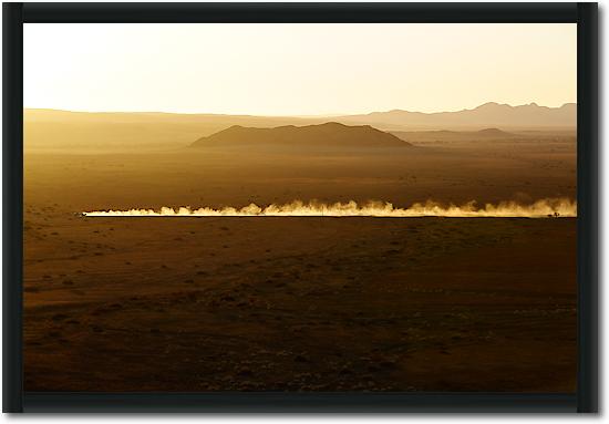 Dusty Road von Peter Hillert