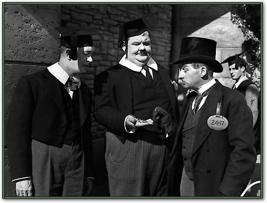 Laurel & Hardy - A Regular Scout 1926 von Hollywood Photo Archive