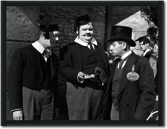 Laurel & Hardy - A Regular Scout 1926 von Hollywood Photo Archive