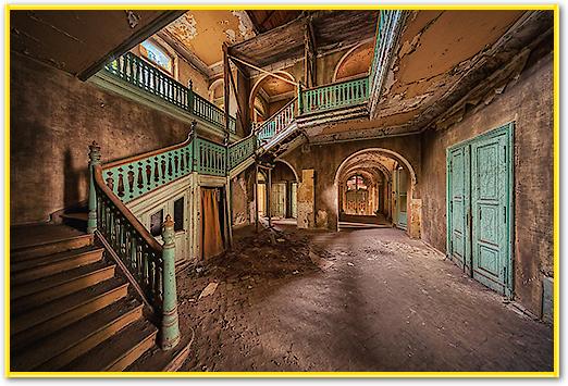 Candy Mansion von Matthias Haker