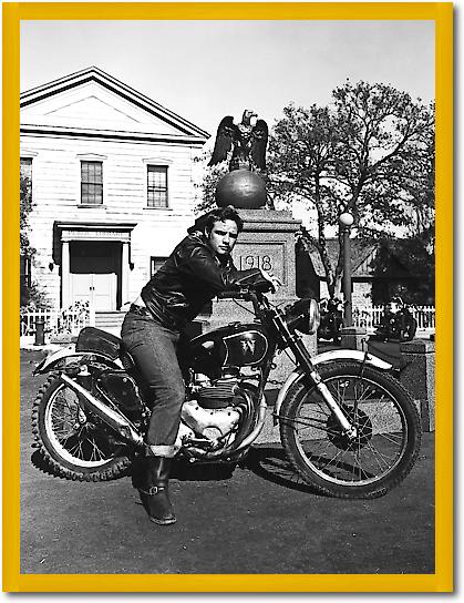 Marlon Brando - The Wild One von Hollywood Photo Archive