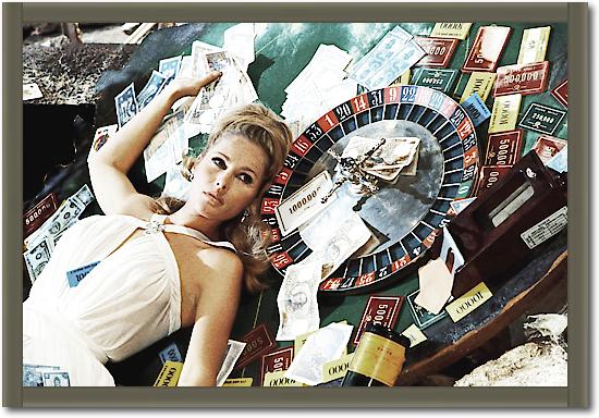 Ursula Andress - Casino Royale von Hollywood Photo Archive