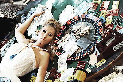 Ursula Andress - Casino Royale von Hollywood Photo Archive