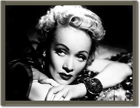 Marlene Dietrich von Hollywood Photo Archive