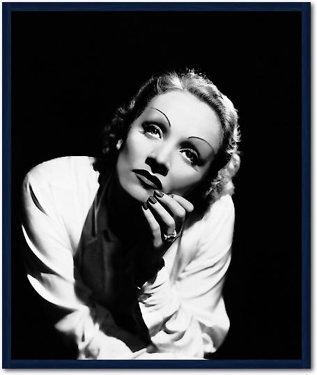 Marlene Dietrich von Hollywood Photo Archive