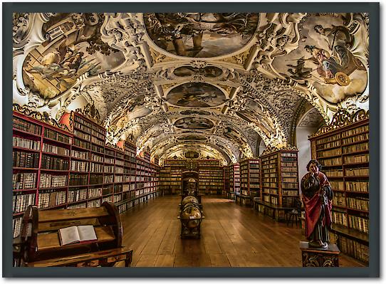 Beautiful old Library von Ronin