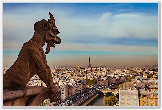 Vue sur Paris depuis Notre Dame von Arnaud Bertrande