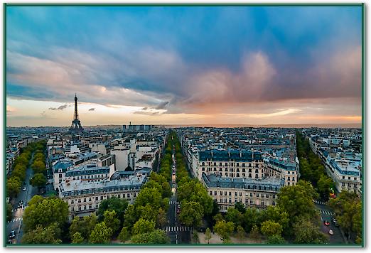 Vue sur Paris depuis l'Arc de Triomphe von Arnaud Bertrande