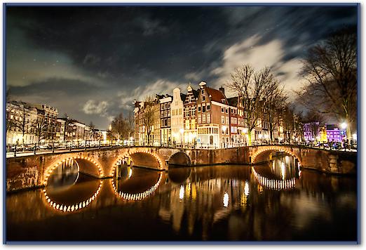 Amsterdam Illuminated Bridge von Sandrine Mulas