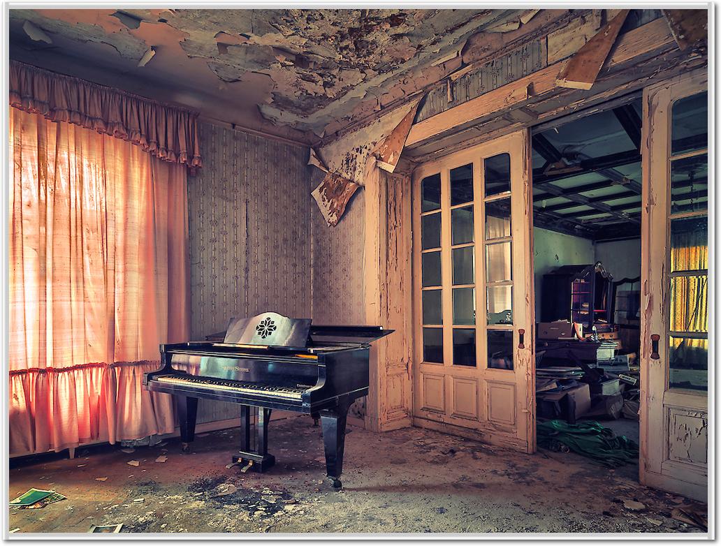 Faded Melodies von Matthias Haker