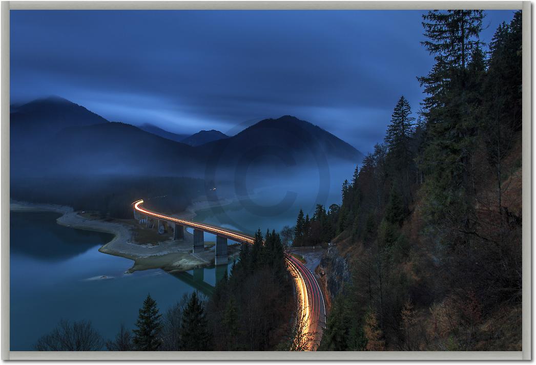 Sylvensteinspeicher bei Nacht von Markus Scholz