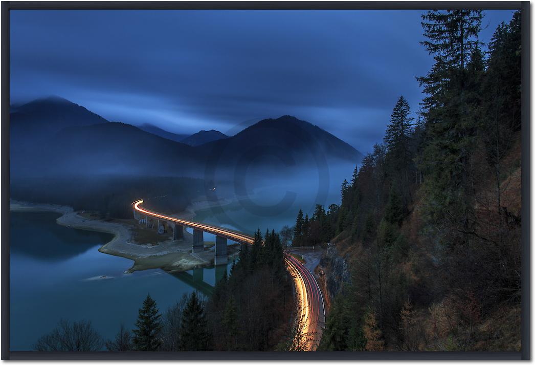 Sylvensteinspeicher bei Nacht von Markus Scholz