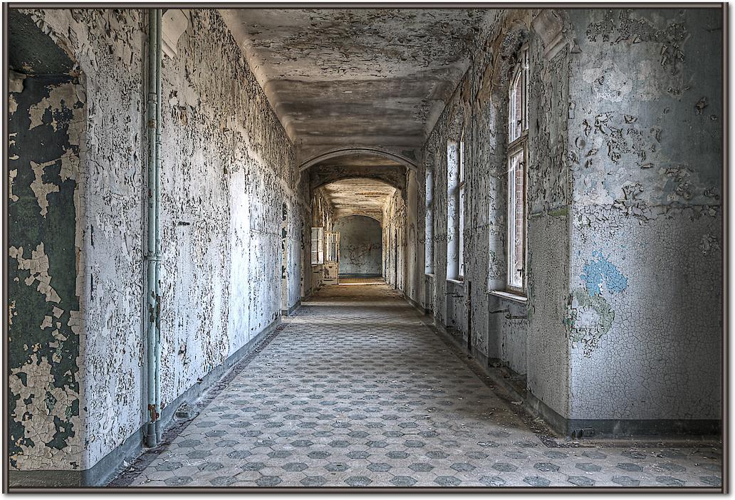 Beelitz No.6 von Michael Belhadi