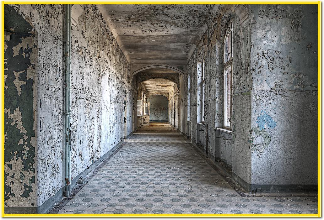 Beelitz No.6 von Michael Belhadi