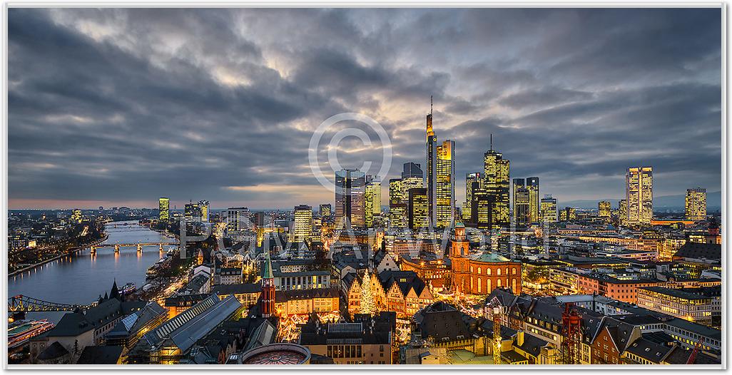 Frankfurt Evening Skyline von Michael Abid