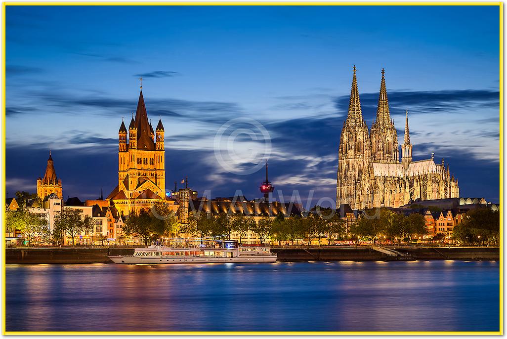 Köln Skyline Bluehour von Michael Abid